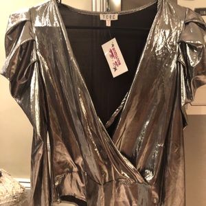 Puffy sleeves deep v bodysuit